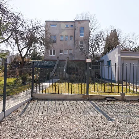 W Zabytkowej Kamienicy Apartment *